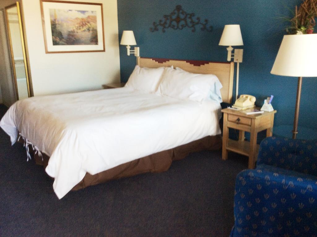 Howard Johnson By Wyndham Springerville Экстерьер фото