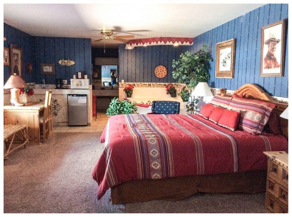 Howard Johnson By Wyndham Springerville Экстерьер фото