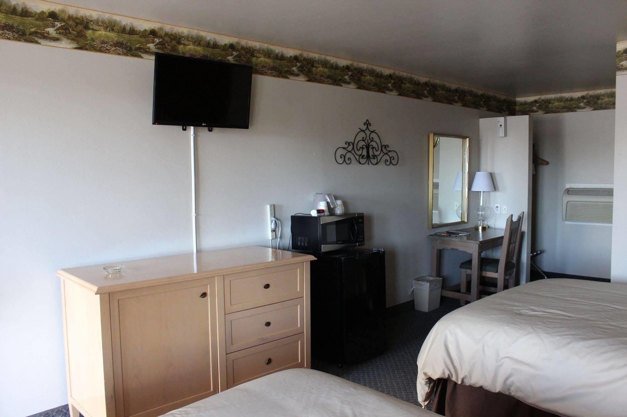 Howard Johnson By Wyndham Springerville Экстерьер фото